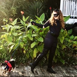 Catwoman Rises Adult Sz M  Dark Knight